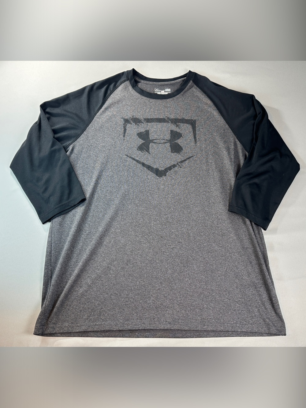 Under Armour Logo Men’s Shirt Large 3/4 Sleeve Raglan Heather Gray Black